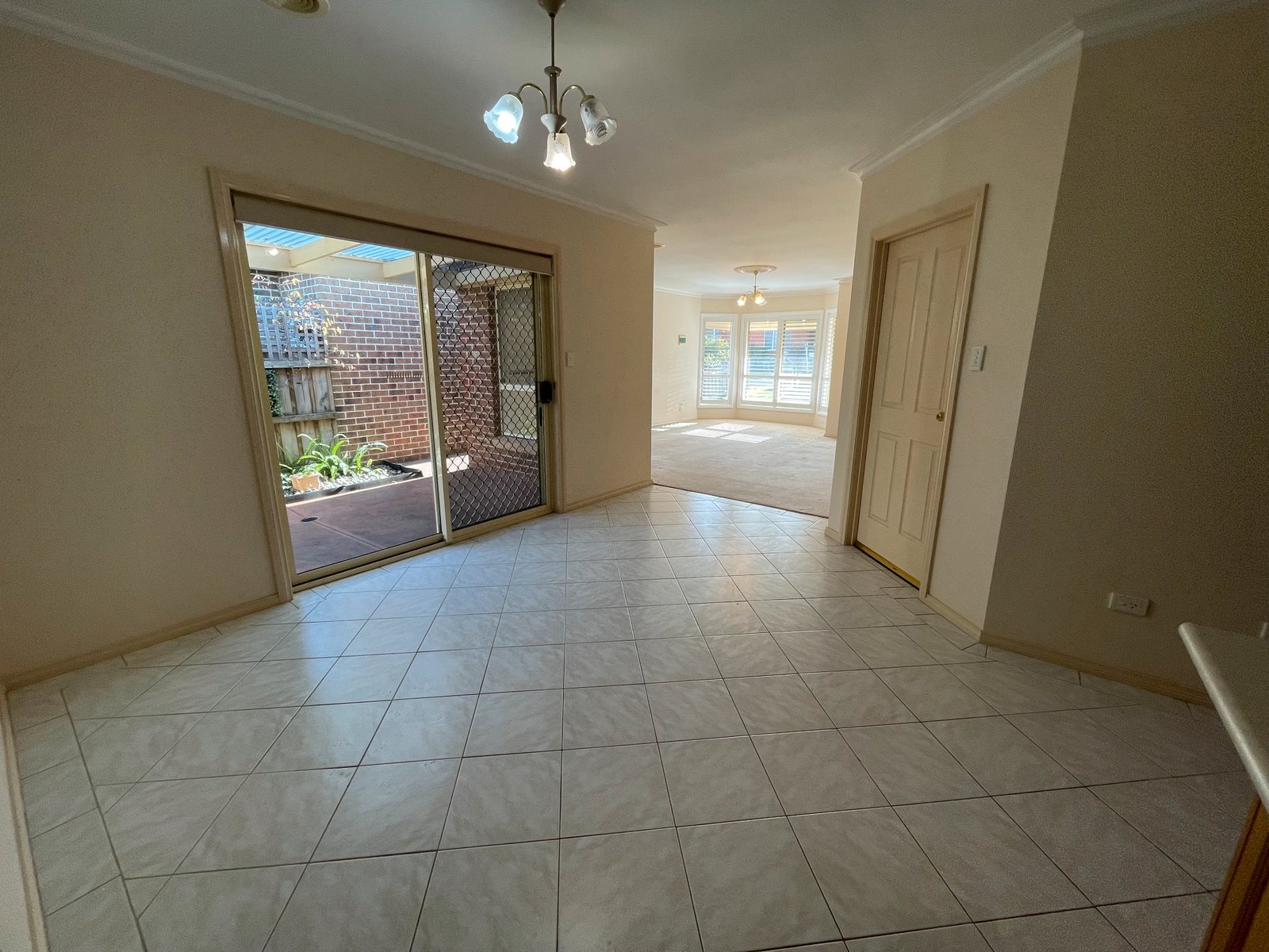 Gallery: 12 Idwall Court