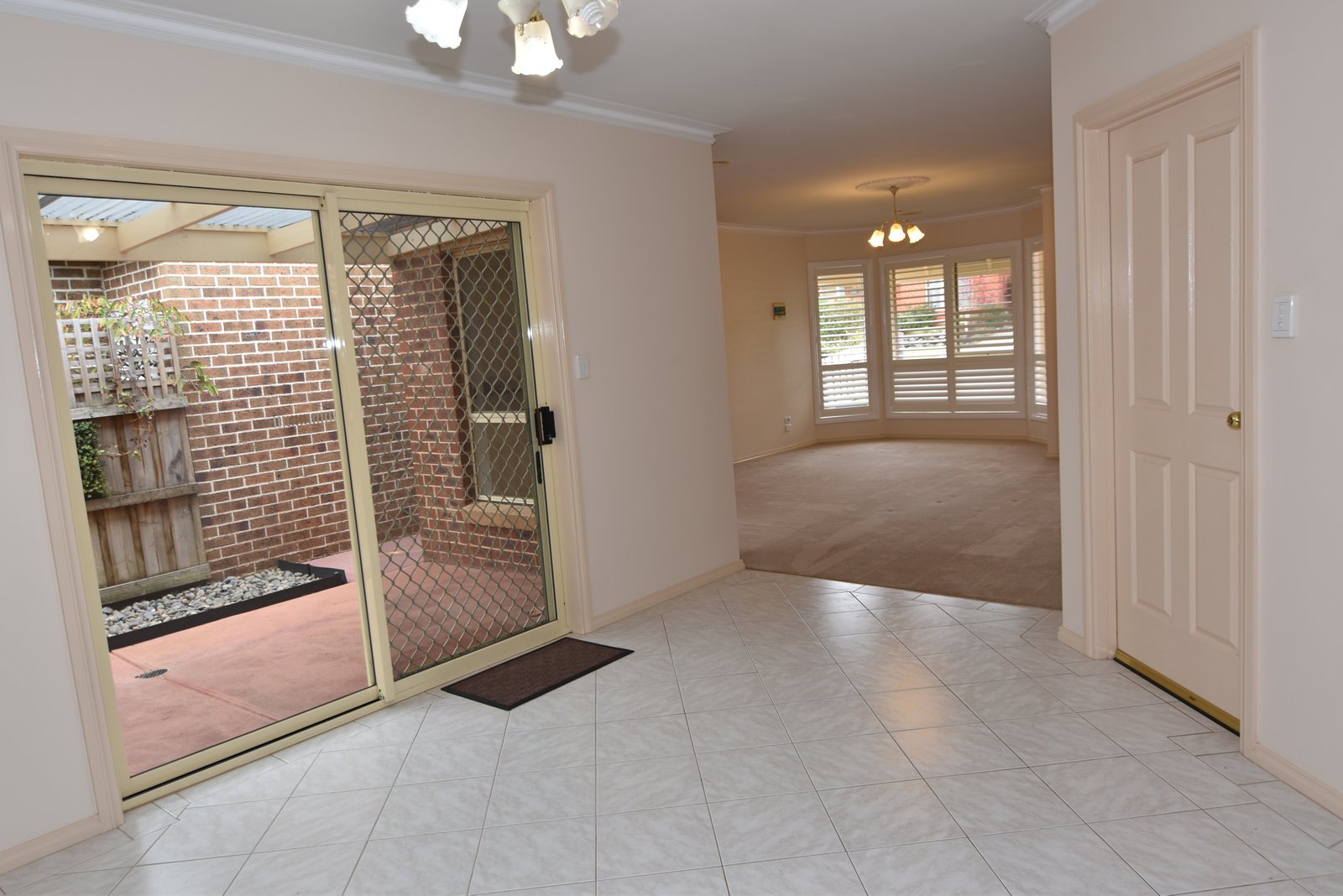Gallery: 12 Idwall Court