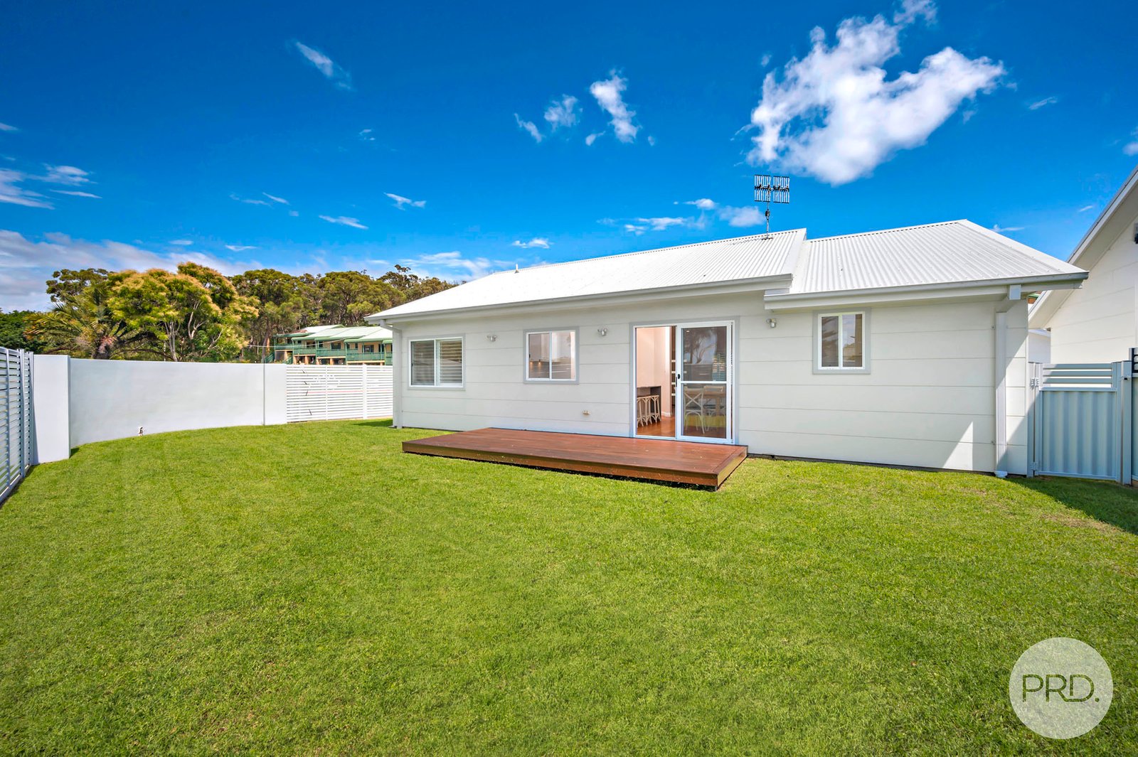 12 Inlet Close SALAMANDER BAY 5