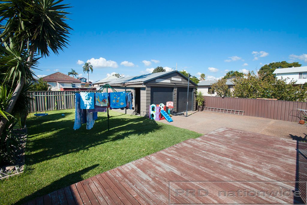 12 Irving Street BERESFIELD 5