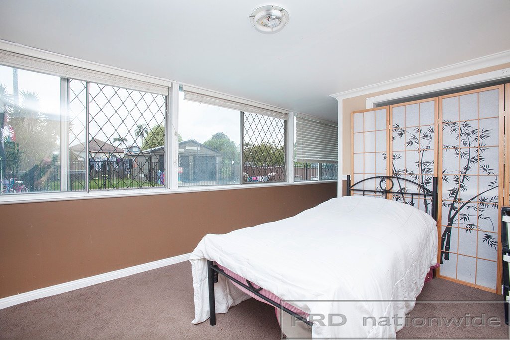 12 Irving Street BERESFIELD 8