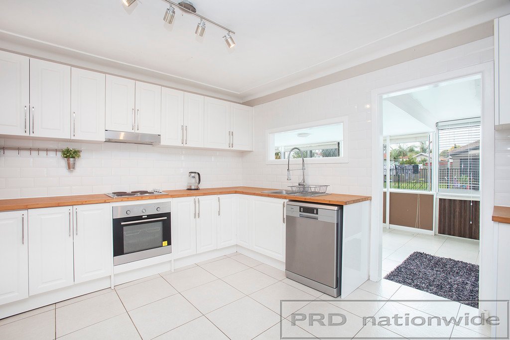 12 Irving Street BERESFIELD 13