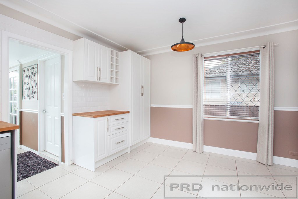 12 Irving Street BERESFIELD 14