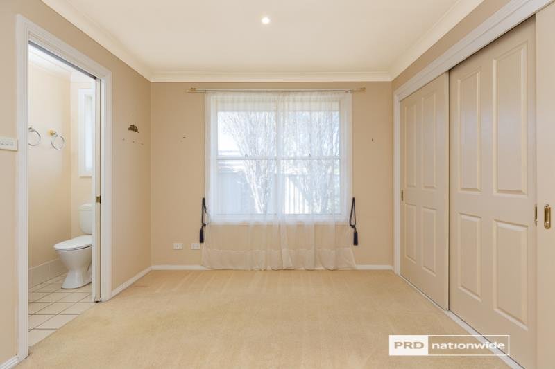 12 James Place TAMWORTH 5