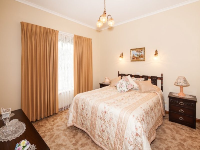 12 James Street GOLDEN POINT 6