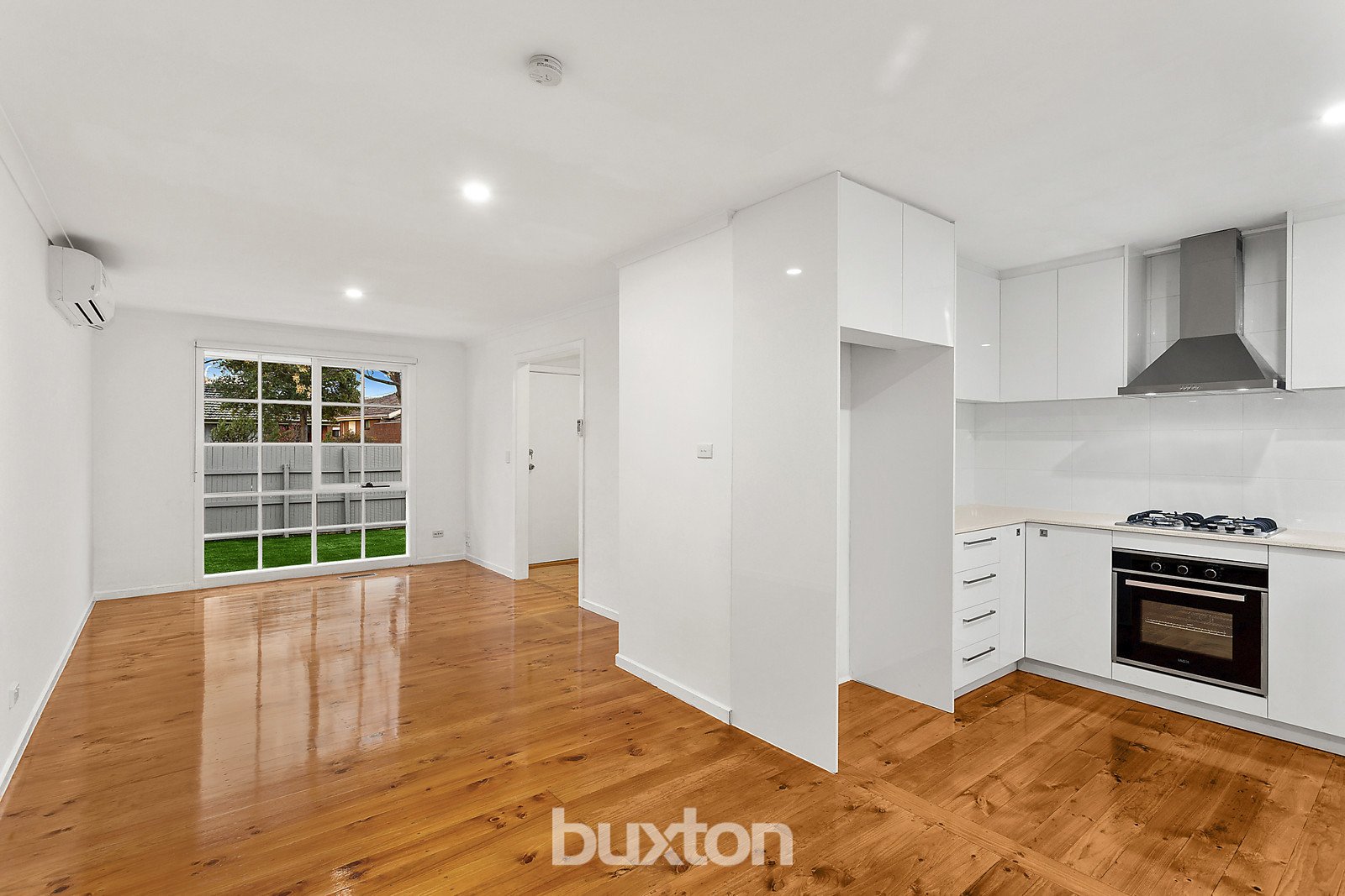 Gallery: 1/2 Jean Avenue