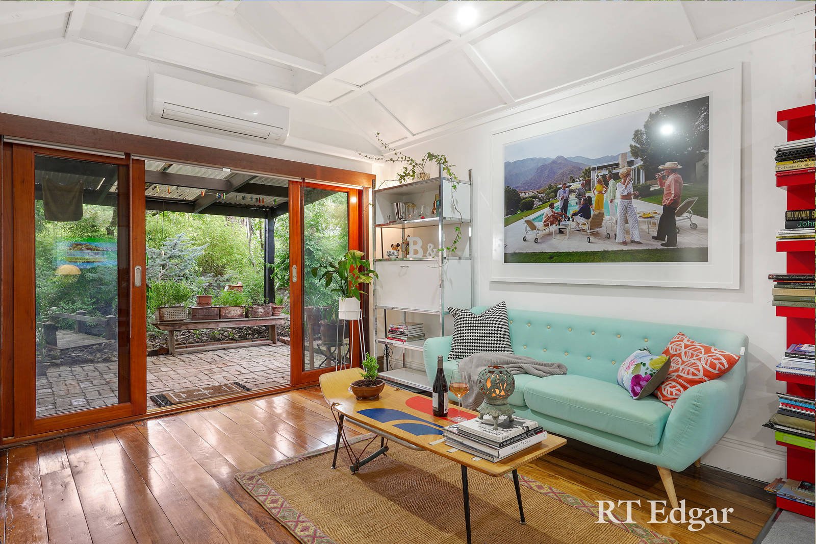 Real Estate and Property in 12 Jeffreys Street, Woodend, VIC