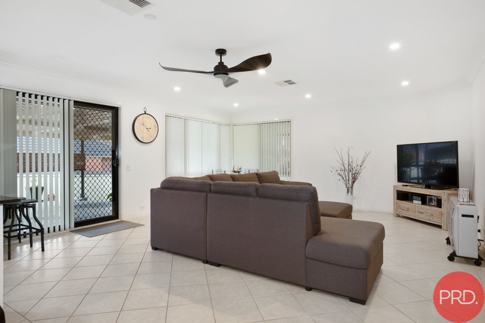 12 Jenna Drive RAWORTH 4