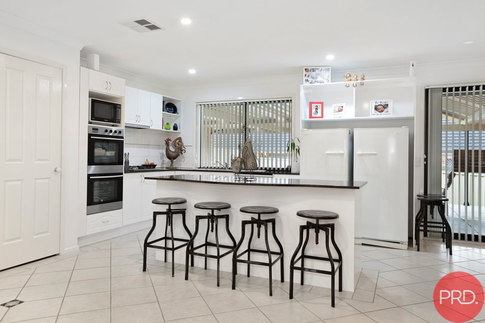 12 Jenna Drive RAWORTH 6