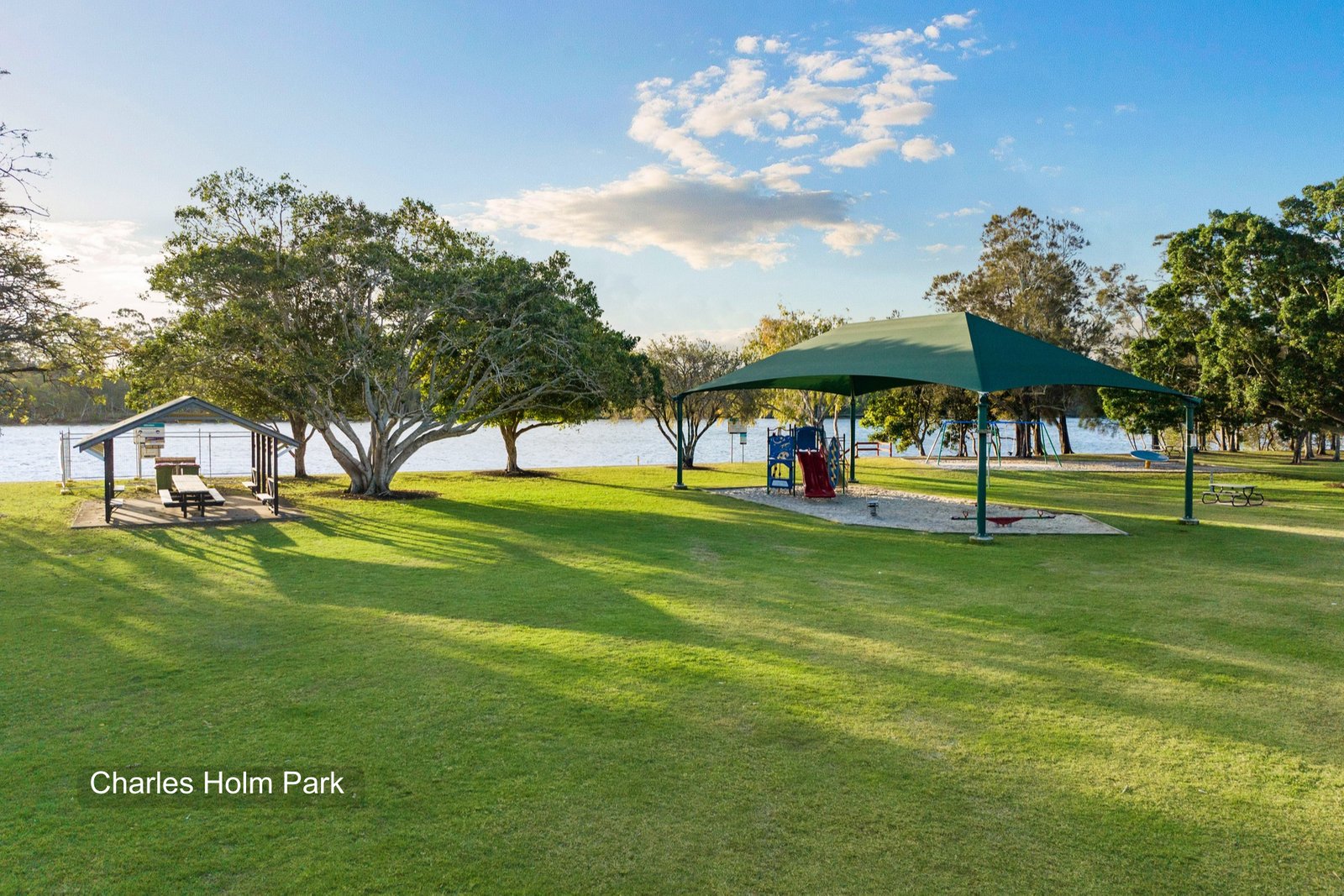 12 Jingella Street HOPE ISLAND 23