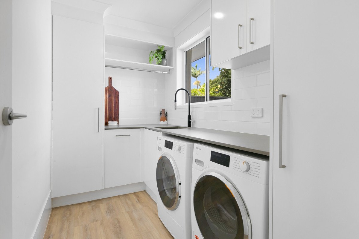 12 Joeith Court MIAMI 25