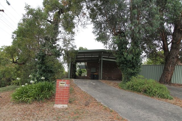 12 Jones Avenue MOUNT CLEAR 2