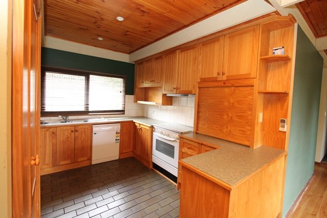 12 Jones Avenue MOUNT CLEAR 4