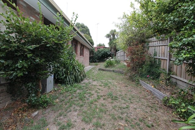 12 Jones Avenue MOUNT CLEAR 8