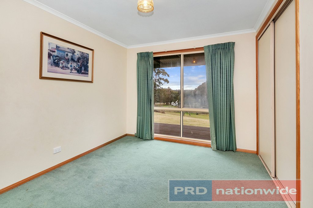 12 Jones Road CRESWICK 9
