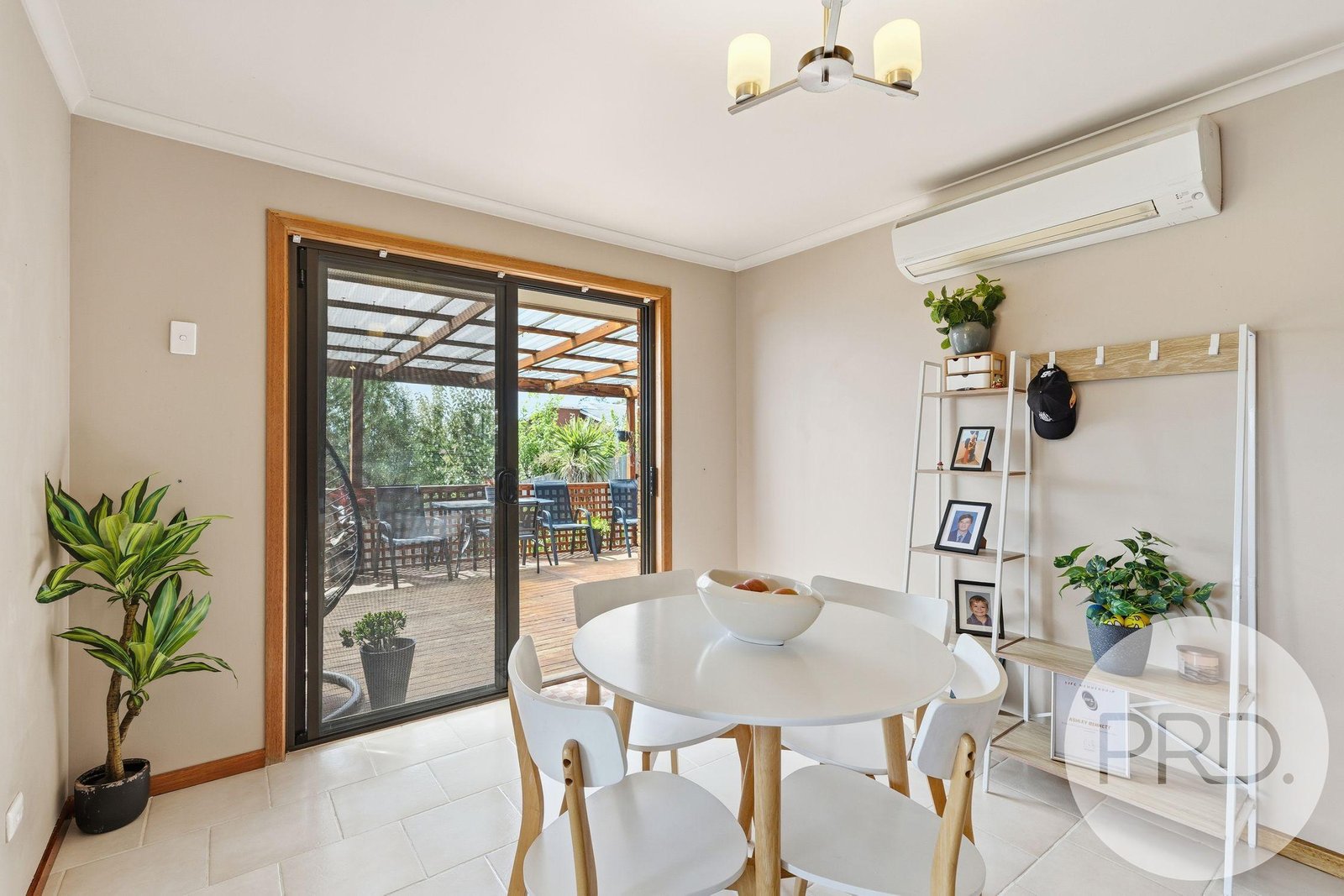 12 Kallay Court BERRIEDALE 11