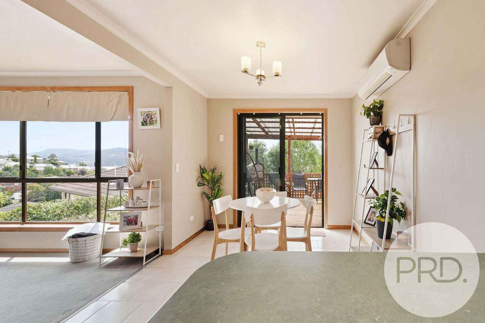 12 Kallay Court BERRIEDALE 18