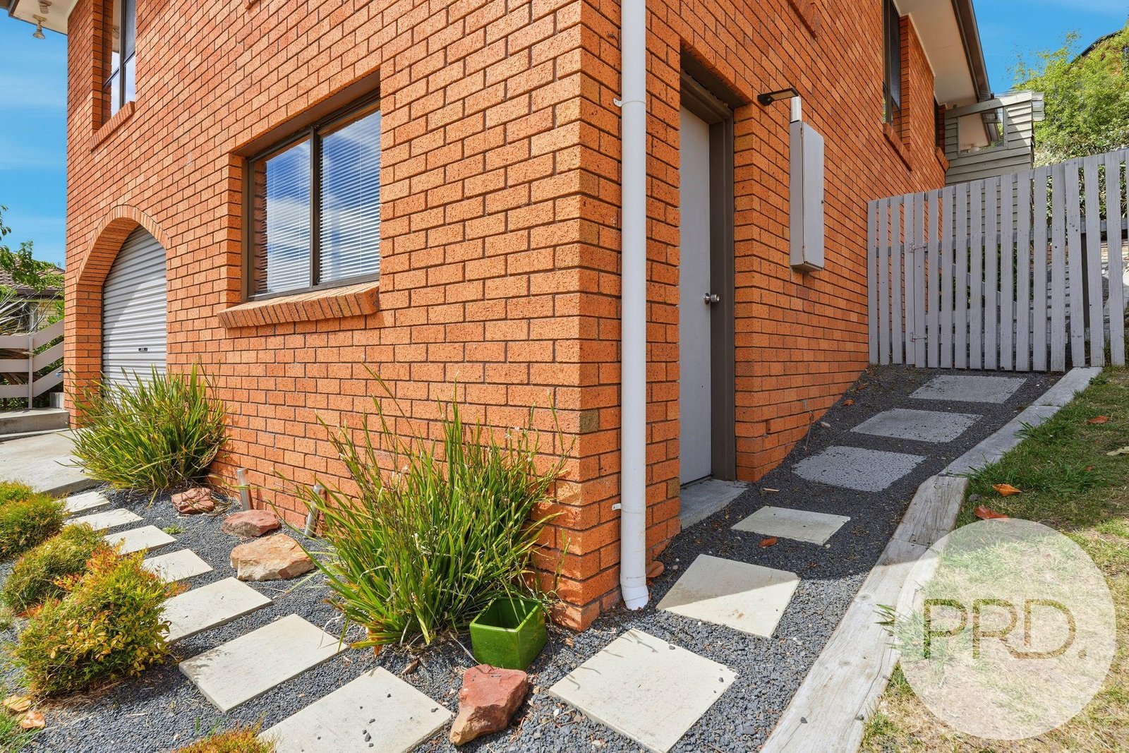 12 Kallay Court BERRIEDALE 33