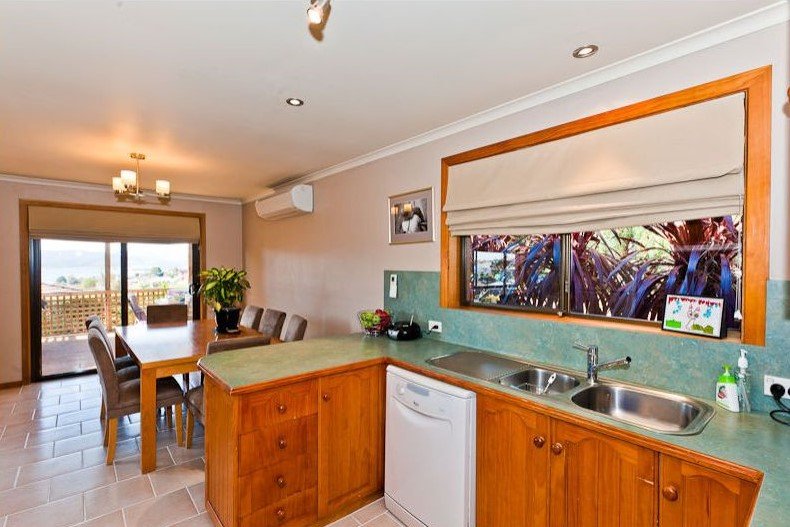 12 Kallay Court BERRIEDALE 2