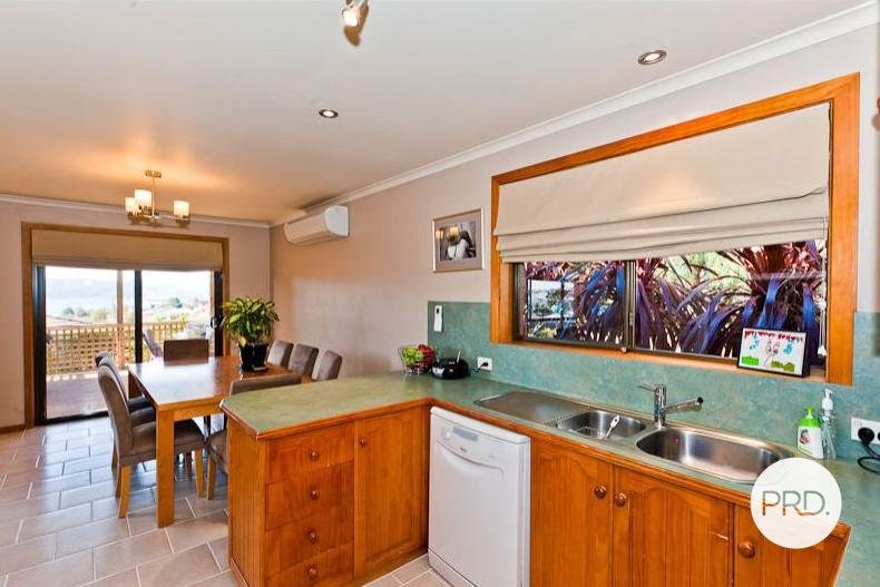 12 Kallay Court BERRIEDALE 2