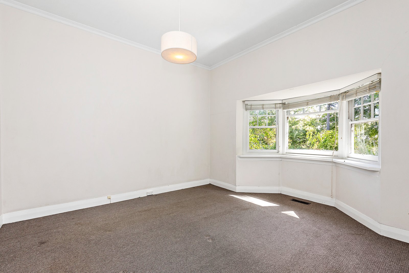 Real Estate and Property in 12 Kardinia Road, Glen Iris, VIC
