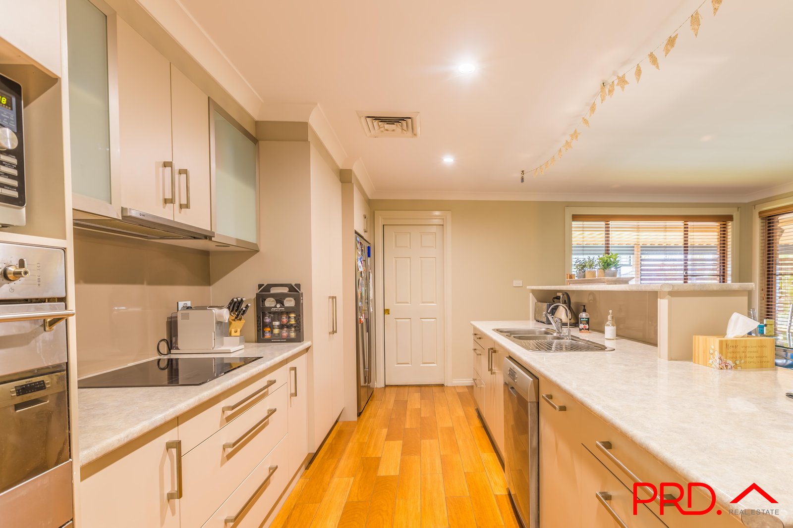 12 Karradji Court TAMWORTH 4
