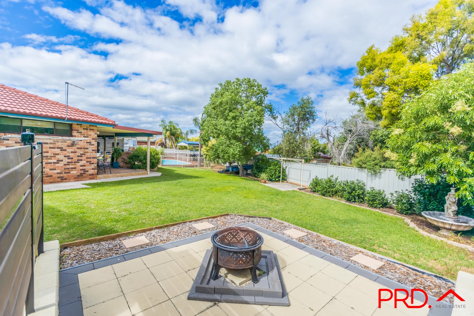 12 Karradji Court TAMWORTH 23