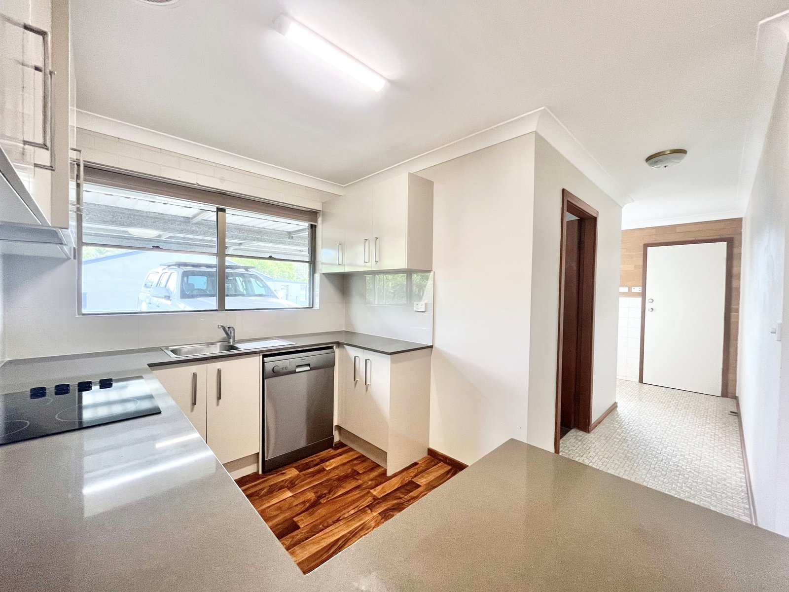 1/2 Kemp Street SALAMANDER BAY 4