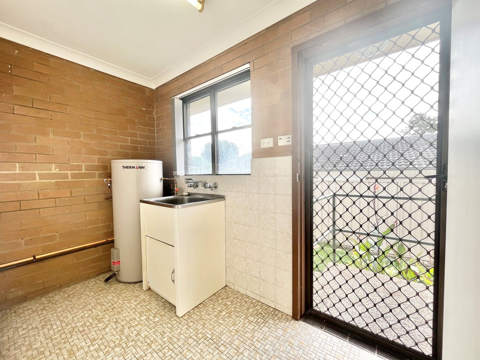 1/2 Kemp Street SALAMANDER BAY 11