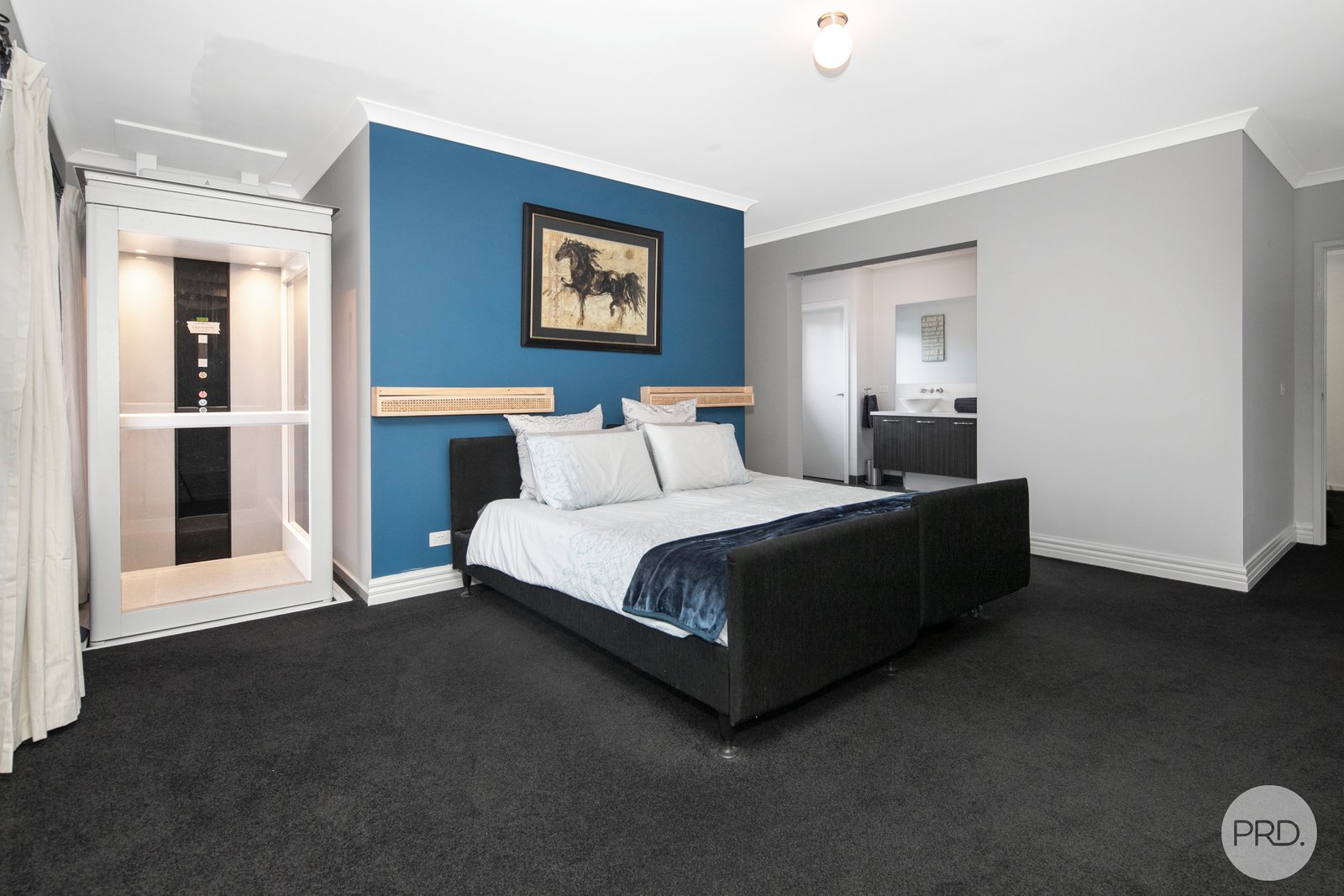 12 Kenna Road WARRENHEIP 7