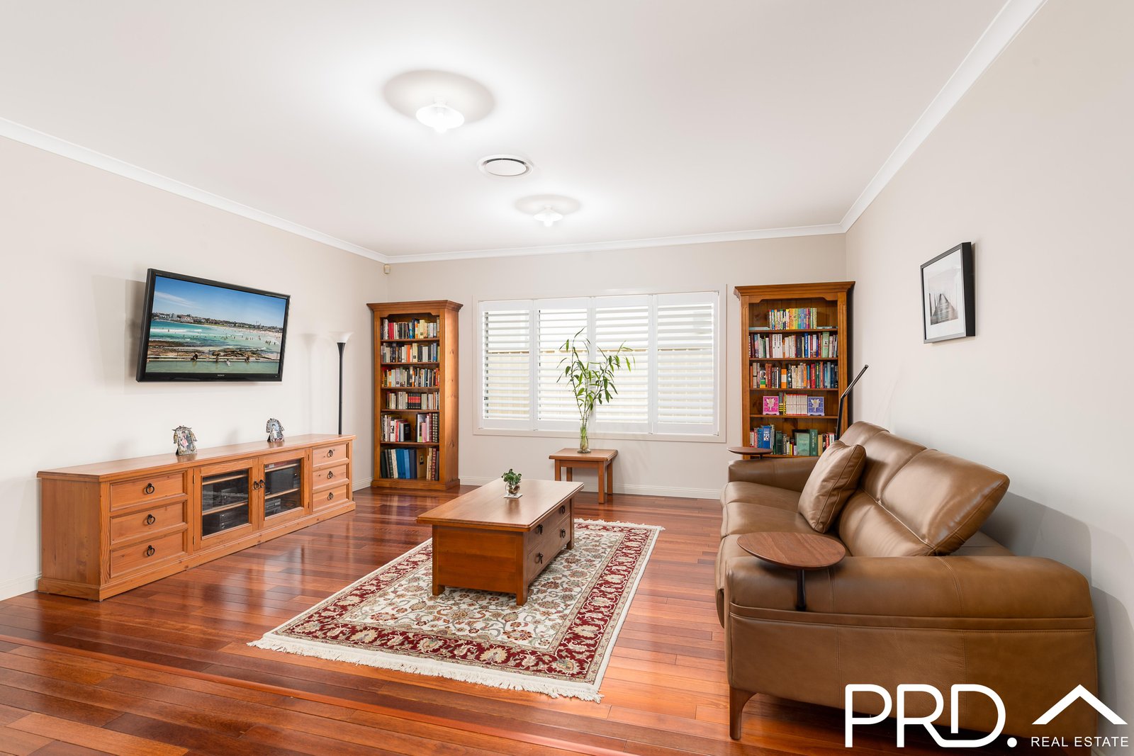 12 Kenneth Avenue PANANIA 2