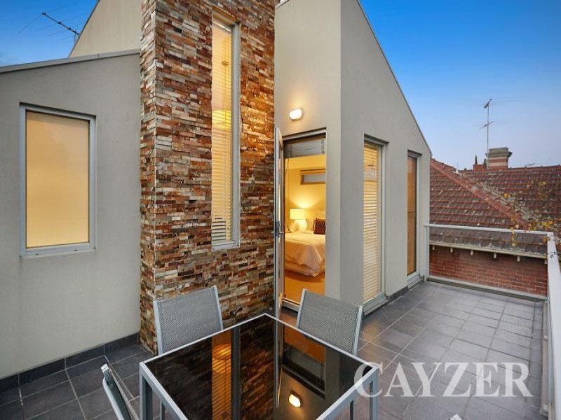 Gallery: 12 Kerferd Place