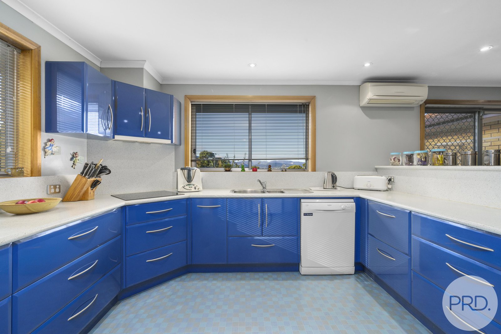 12 Kilander Crescent BERRIEDALE 9