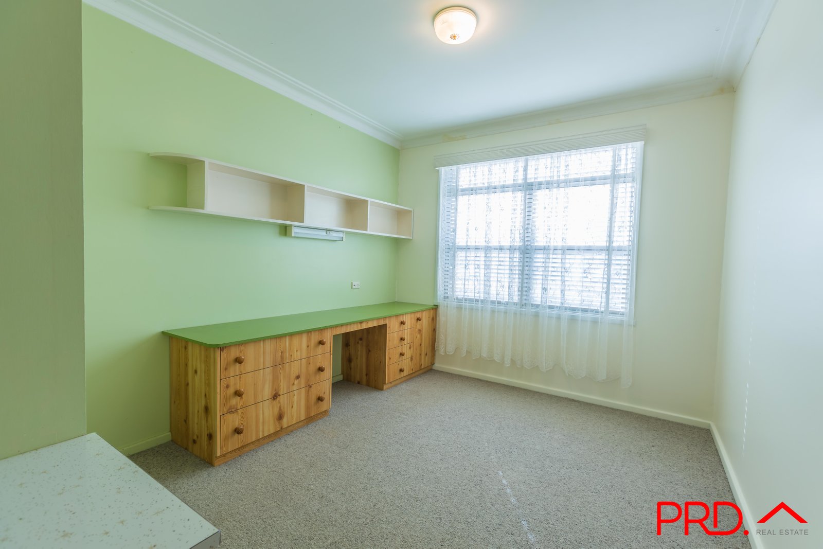 12 Kurrawan Street SOUTH TAMWORTH 10