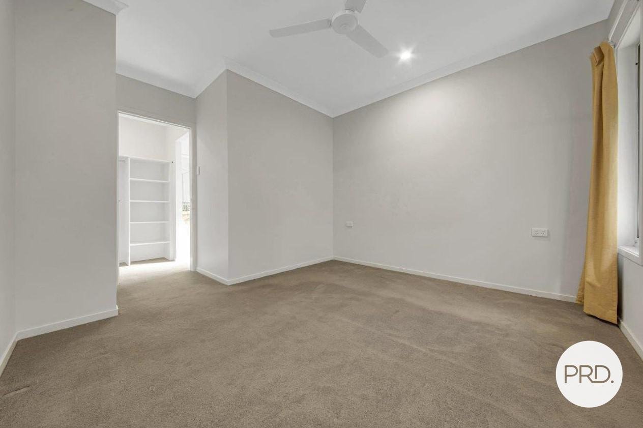 12 Kurwongbah Street BOYNE ISLAND 12