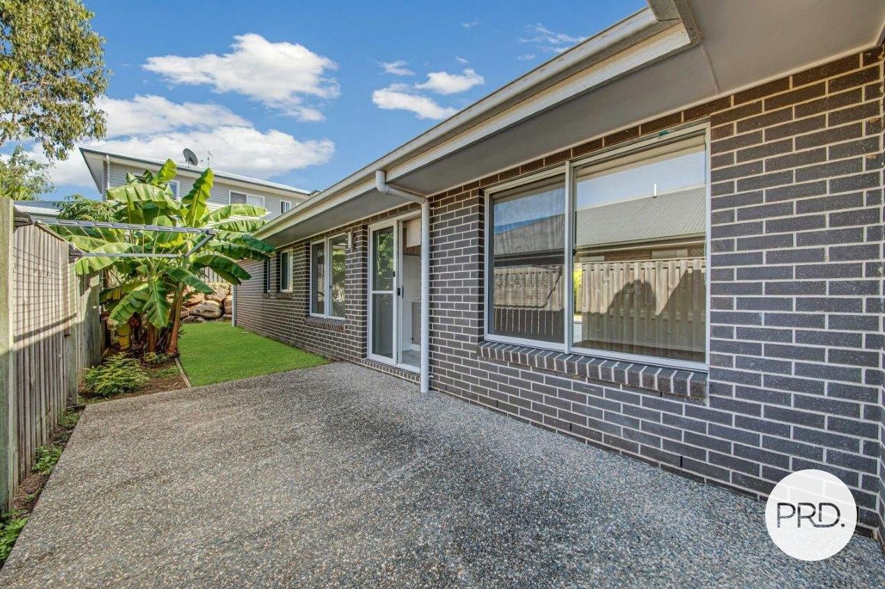 12 Kurwongbah Street BOYNE ISLAND 14