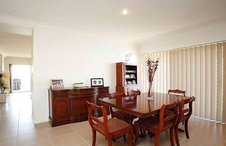 12 Lachlan Street MURRUMBA DOWNS 8