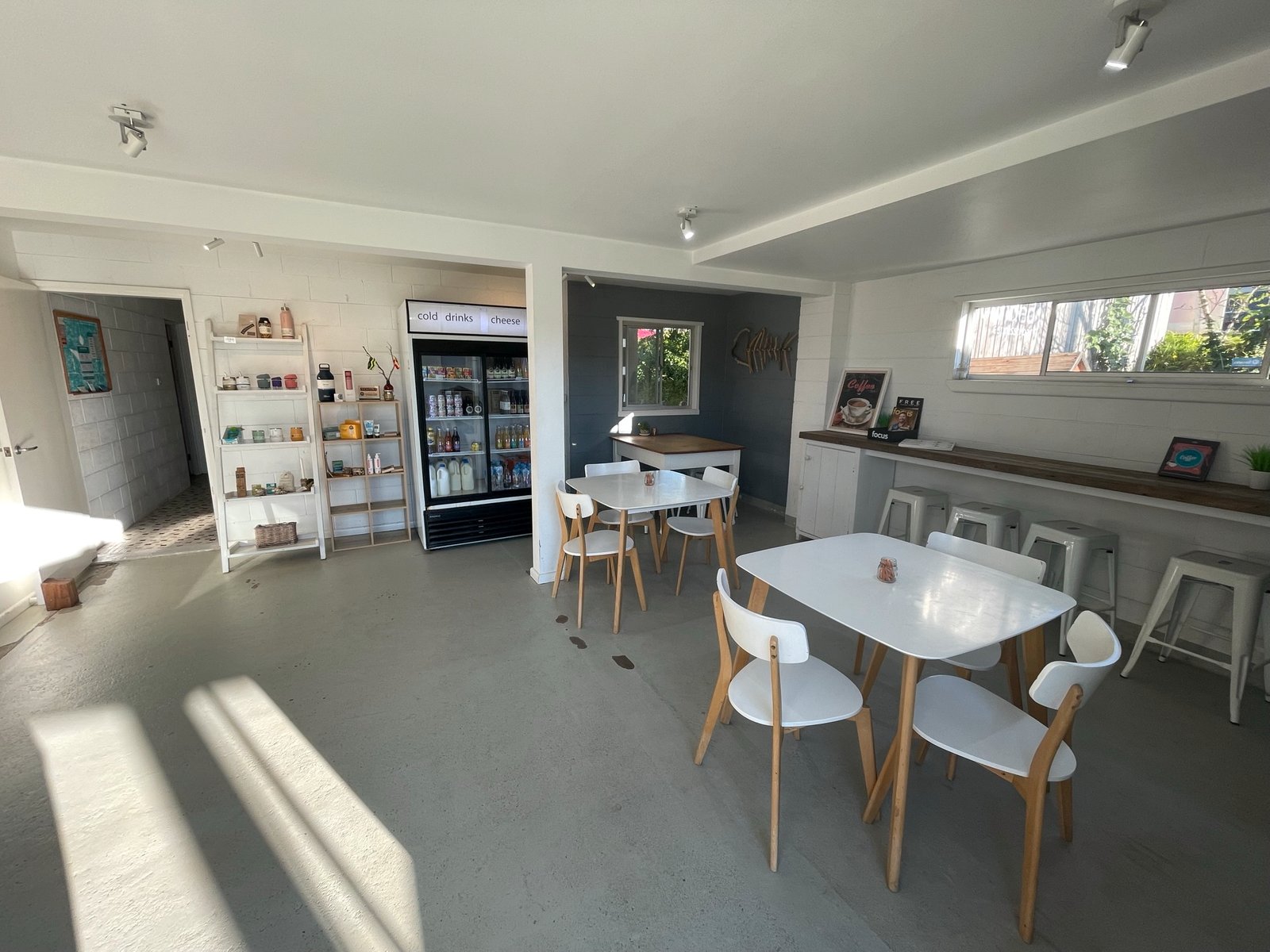 12 Lake Street LAURIETON 2