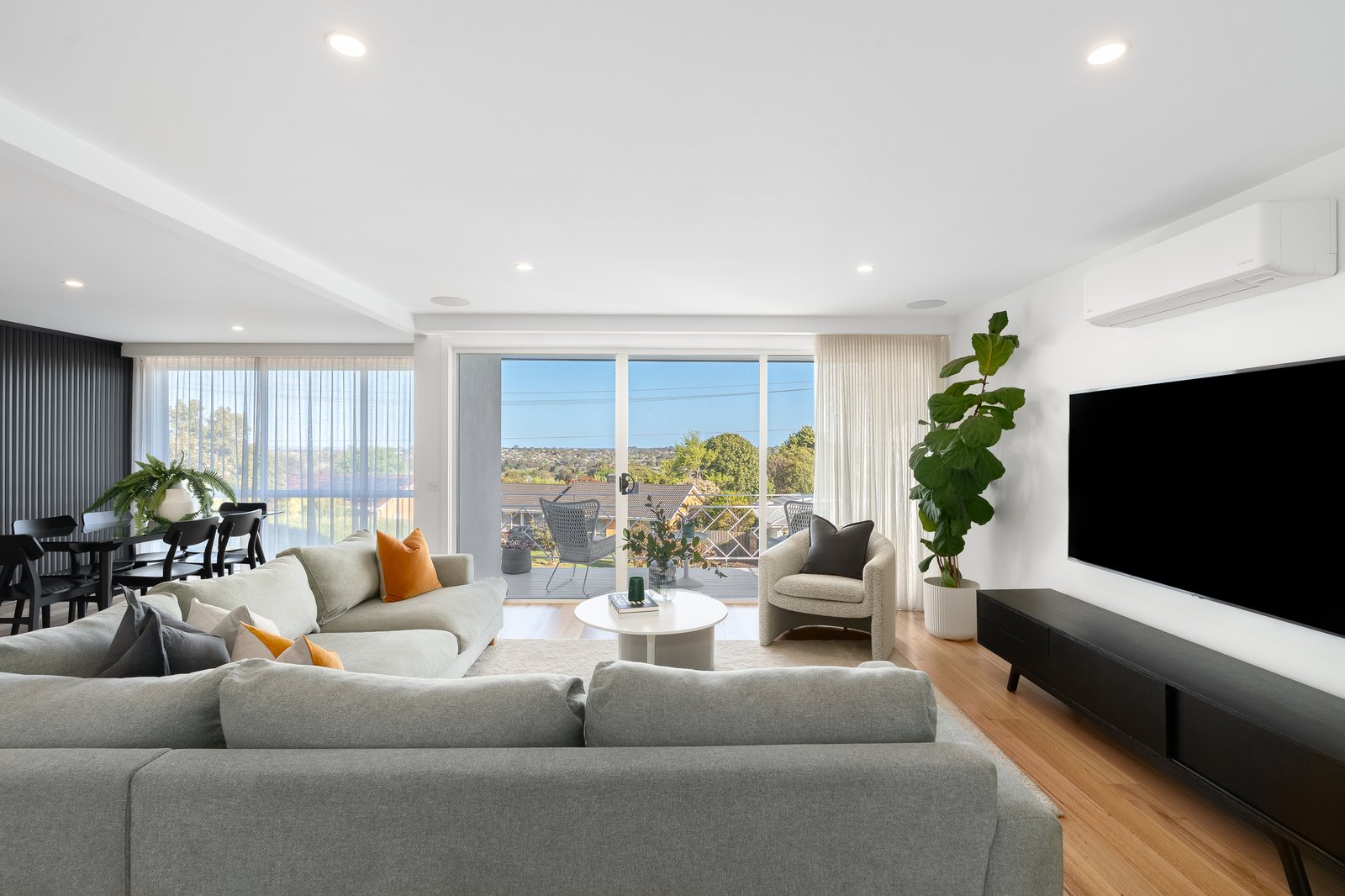 Gallery: 12 Lambhill Crescent
