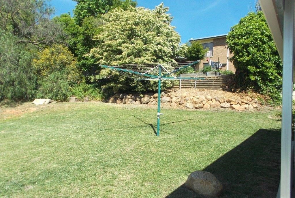 12 Lambie Street TUMUT 9