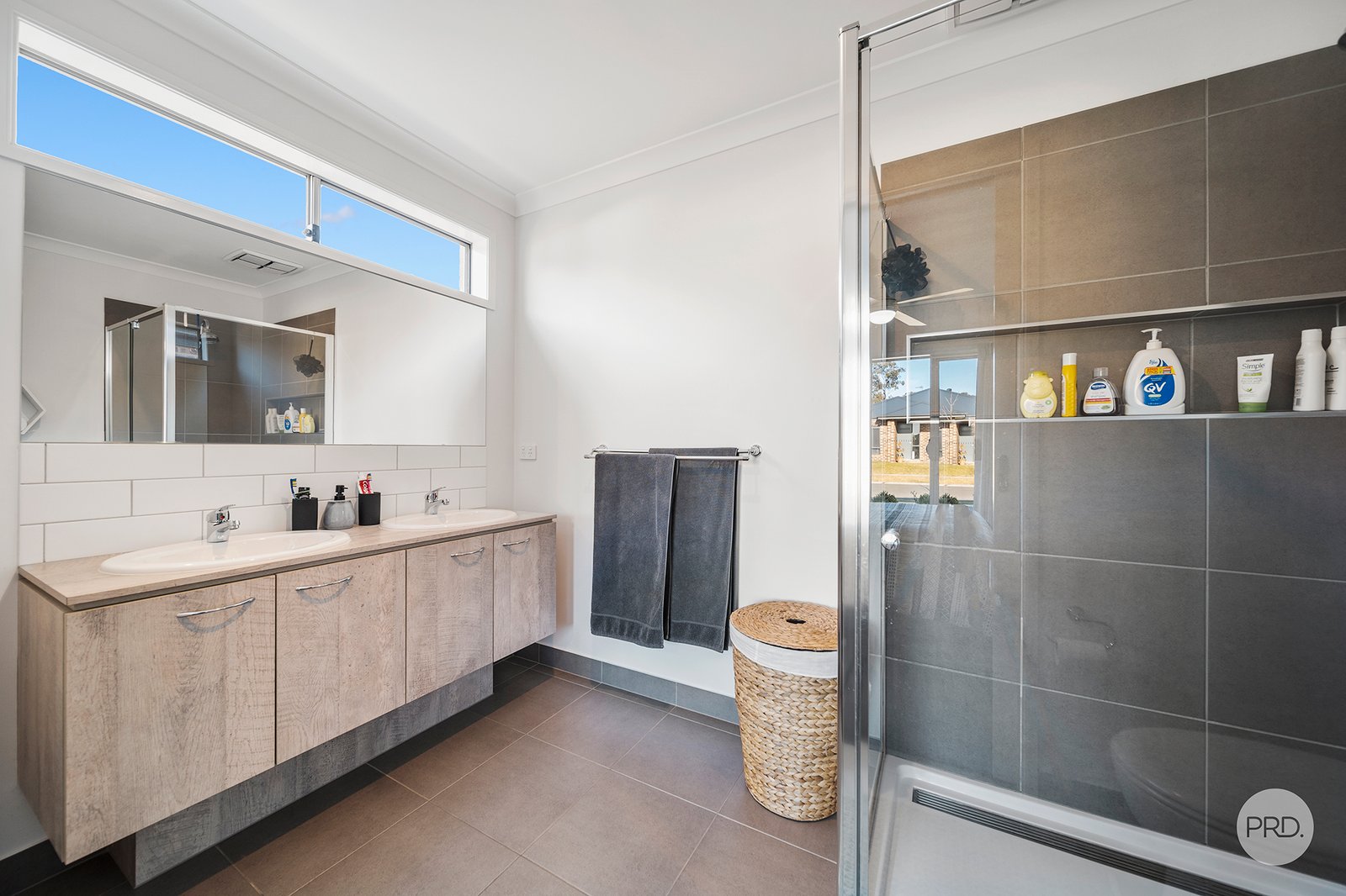 12 Landsdown Street JACKASS FLAT 11