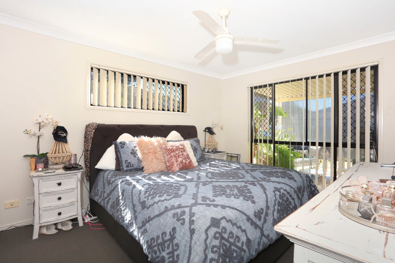 12 Lauren Grove UPPER COOMERA 9