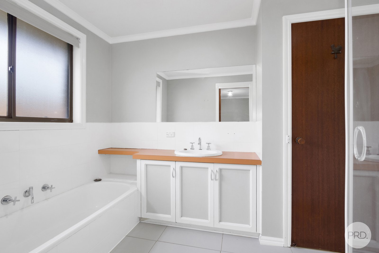 12 Lawrence Street SEBASTOPOL 9