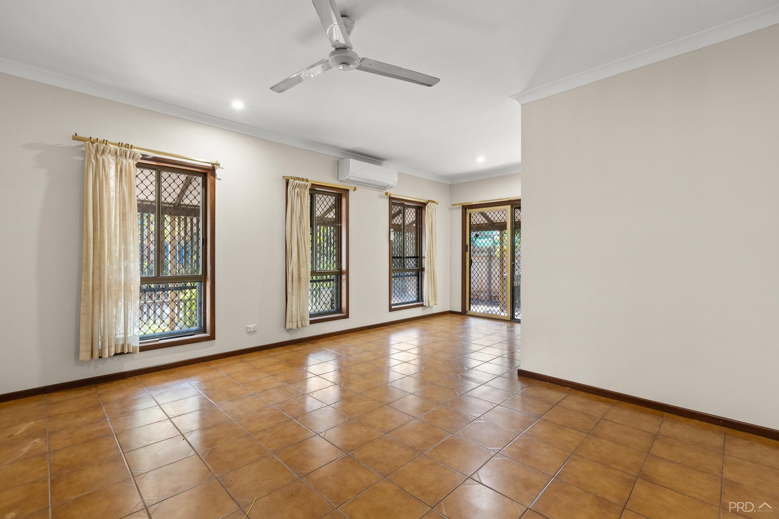 12 Lee Court CABLE BEACH 6