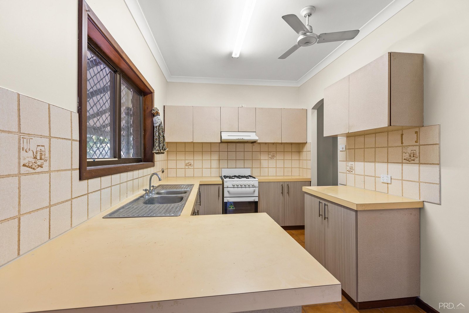 12 Lee Court CABLE BEACH 9