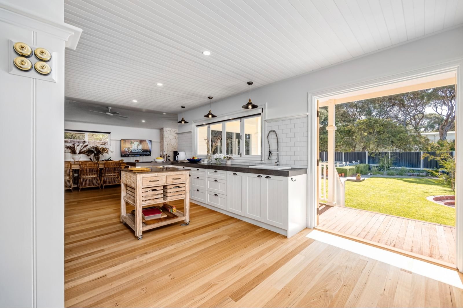 Real Estate and Property in 12 Lind Avenue, Rye, VIC