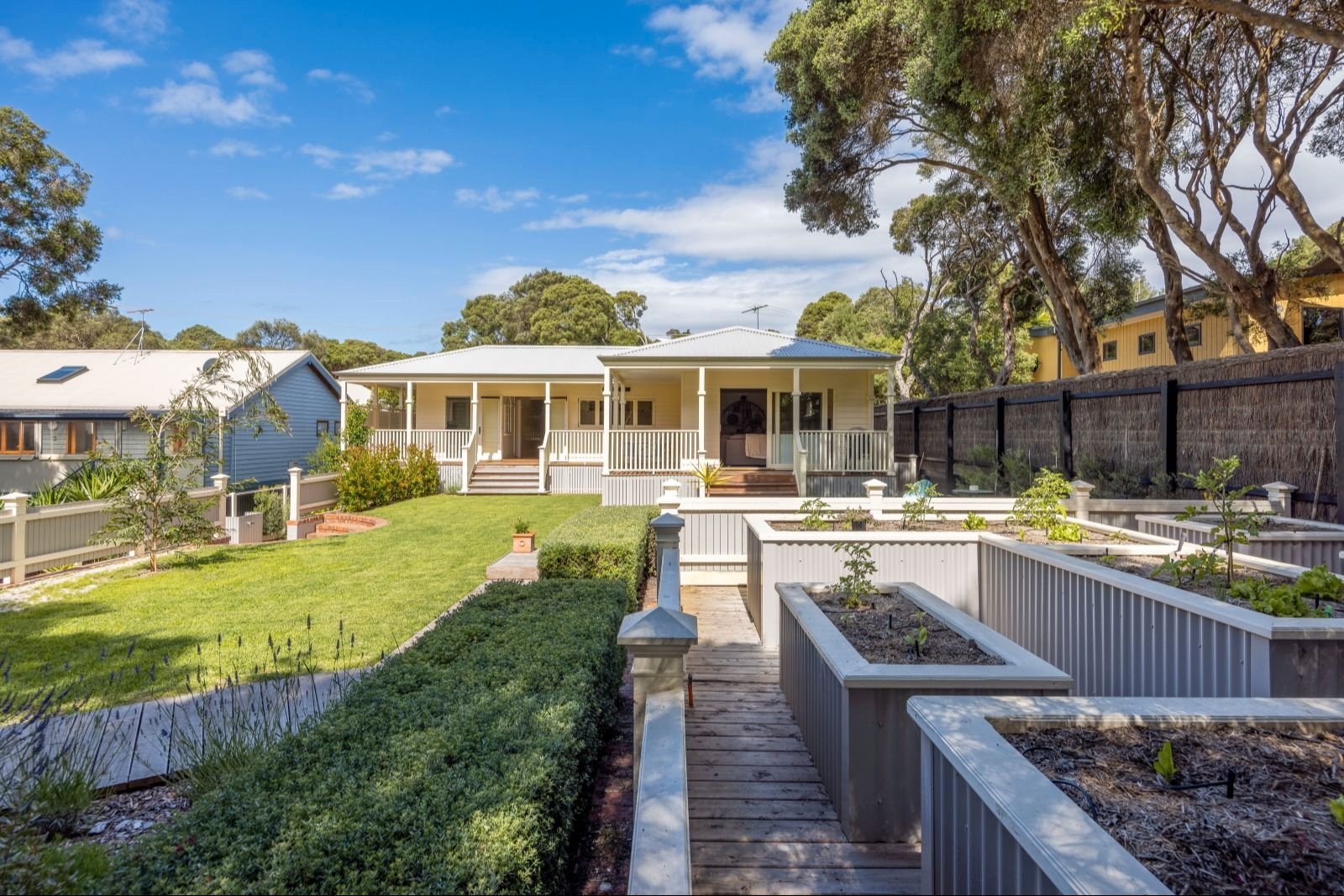 Real Estate and Property in 12 Lind Avenue, Rye, VIC