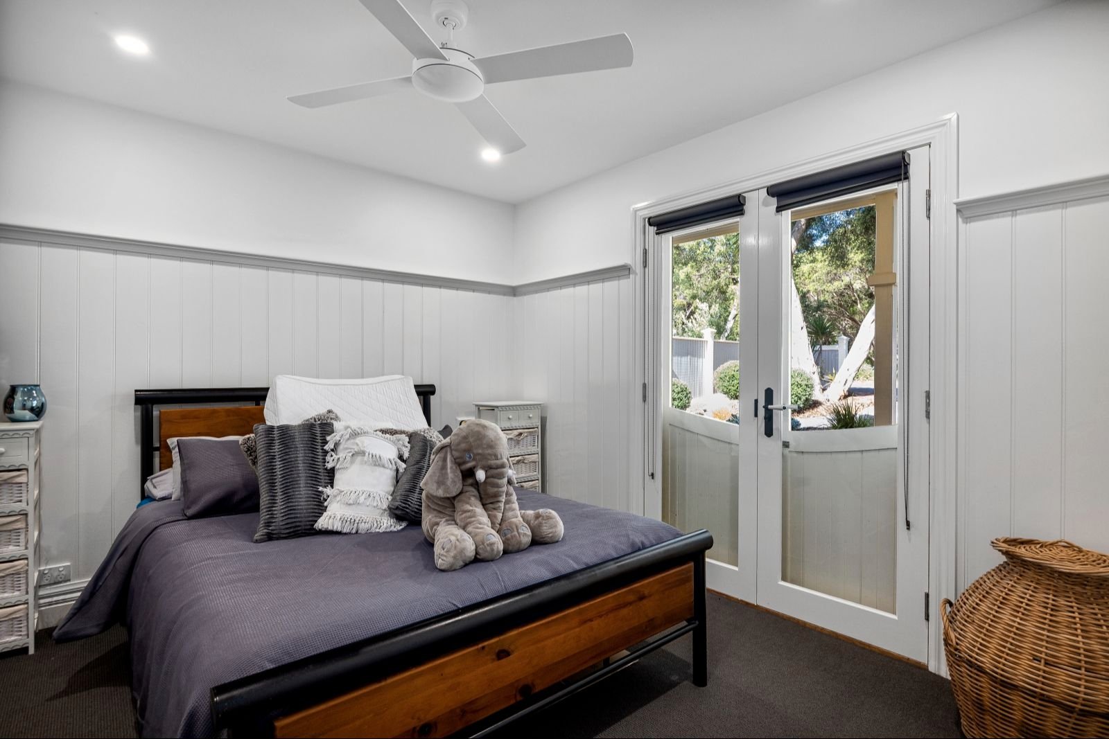 Real Estate and Property in 12 Lind Avenue, Rye, VIC