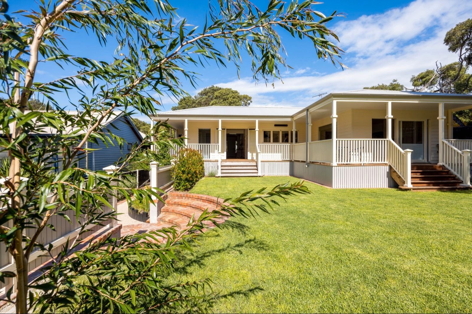 Real Estate and Property in 12 Lind Avenue, Rye, VIC