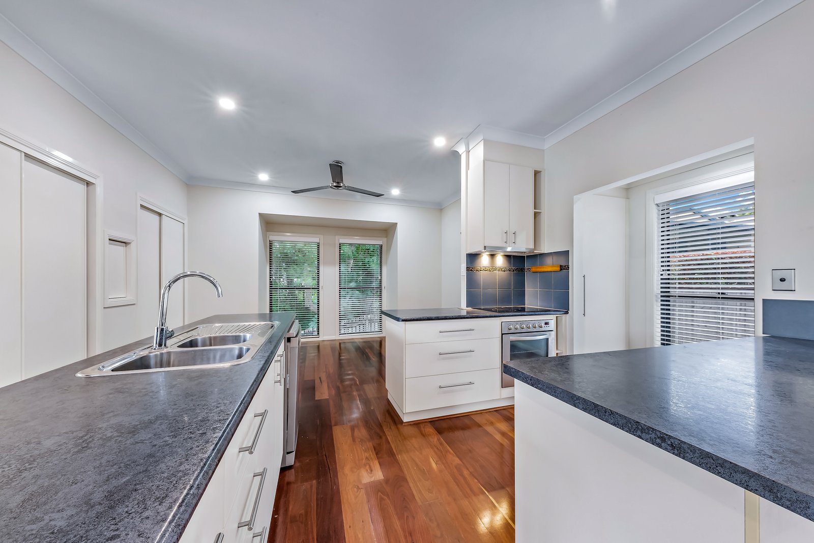 12 Links Drive CANNONVALE 4